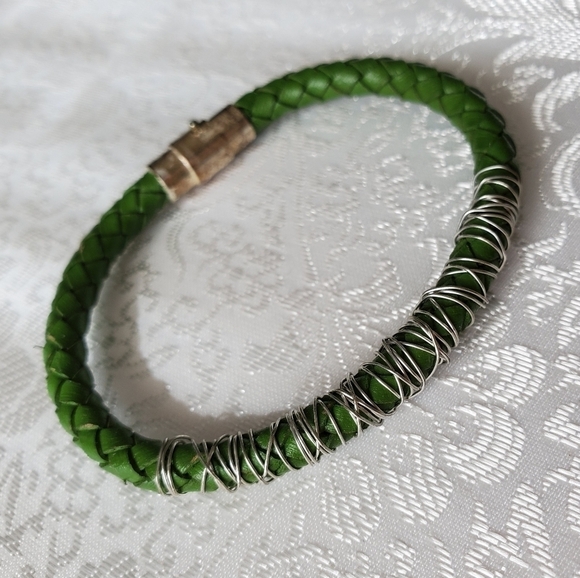 PAIR of Bracelets Hand Made Green Orange Beige Tan Beaded Wire Boho Unique Artsy - Picture 4 of 13